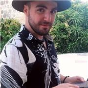 Laureato in chitarra jazz pop e chitarra jazz offre lezioni di chitarra ad ambo sessi, senza nessun vincolo d'età. Se hai voglia di sentirti libero contattami e inizieremo a spaccare!